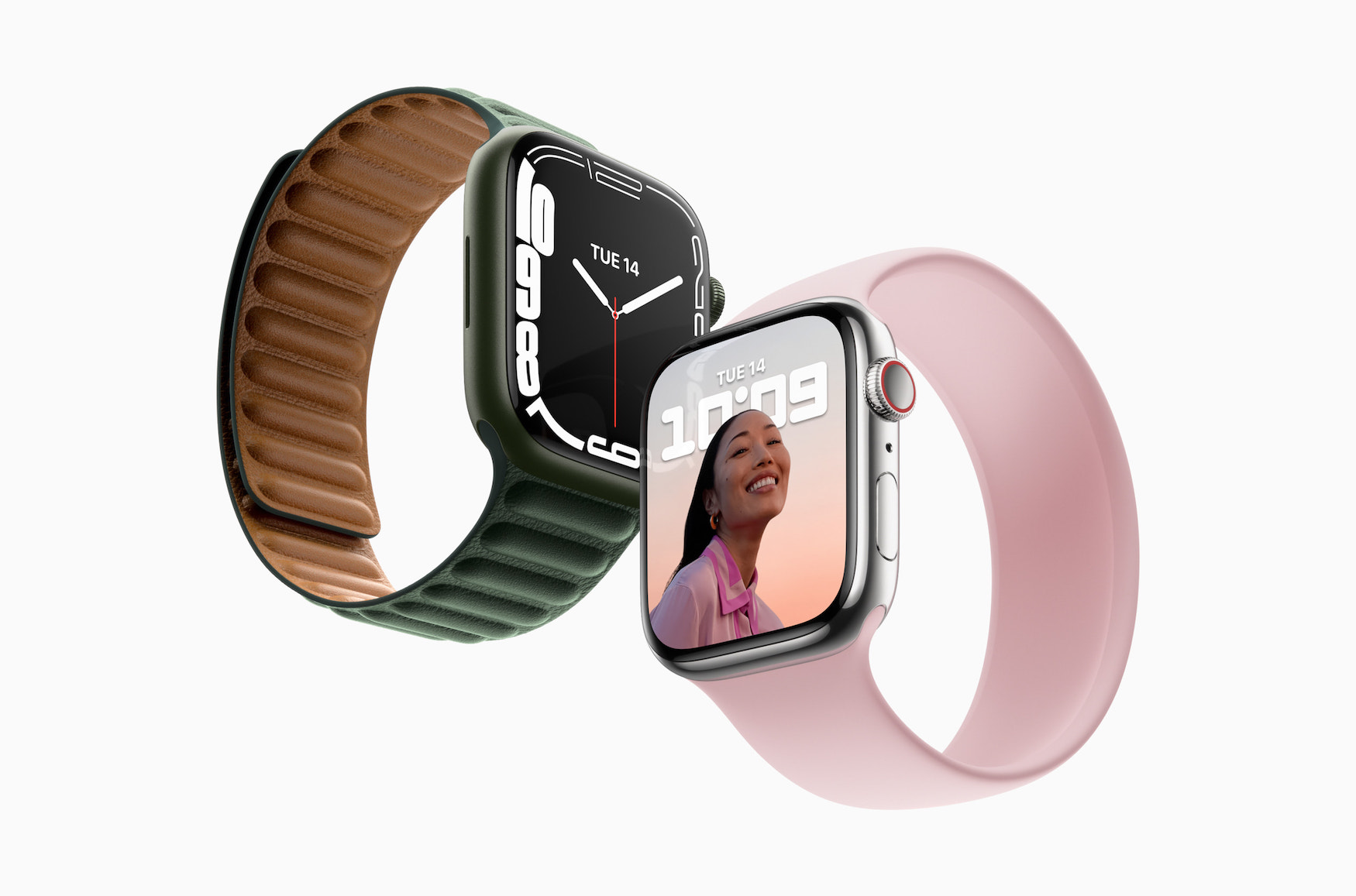 Apple watch 50 percent of women wear a smartwatch