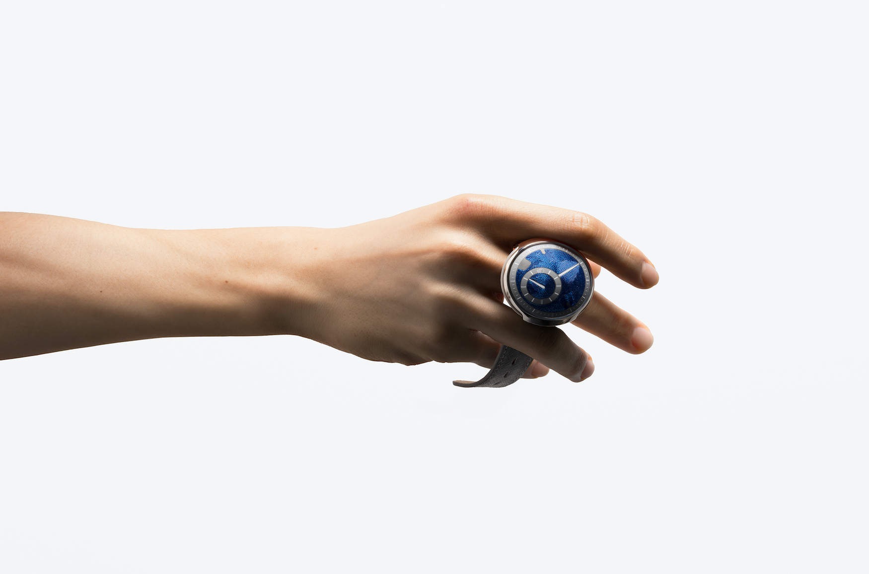 Ressence Type 8 Indigo (1)