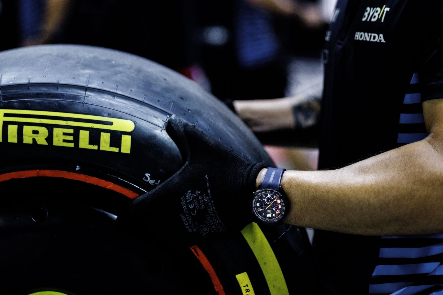 TAG Heuer Formula 1 Chronograph x Oracle Red Bull Racing on wrist